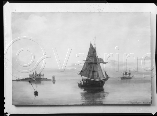 I fotoeske med ulike danske kunstnere / Gi beskjed om noen er vendt feil