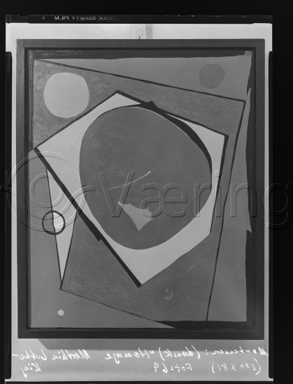 I fotoeske med ulike danske kunstnere / Gi beskjed om noen er vendt feil