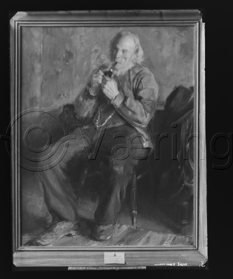 I fotoeske med tittel Hennum