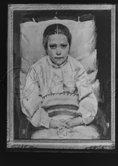 Glassplater
Interiør med en figur - kvinner