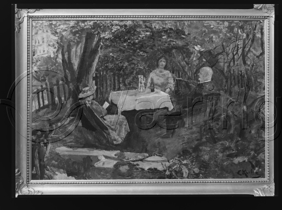 I fotoeske med tittel eksteriører