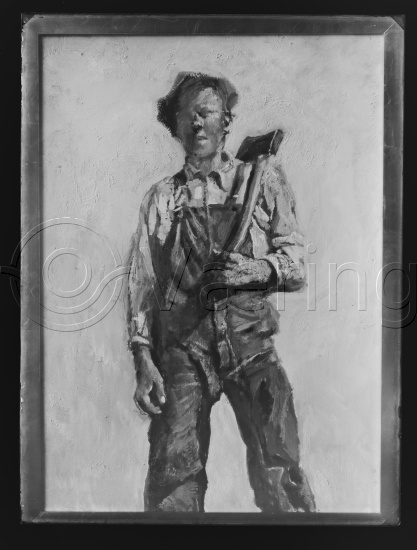 Glassplater i fotoeske med tittel interiør med 1 figur / mann