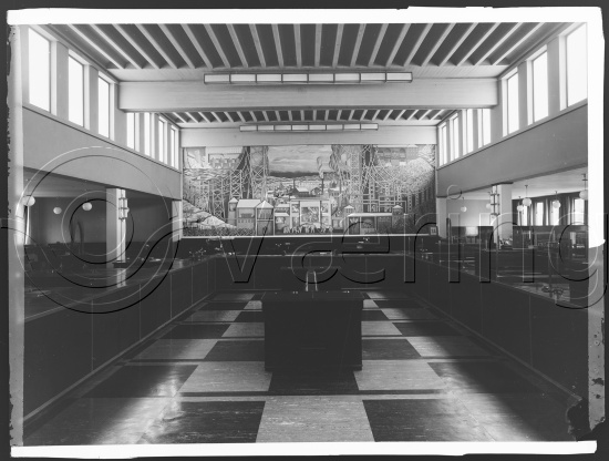 Glassplate negative / i fotoeske notert dekorasjonsarbeider