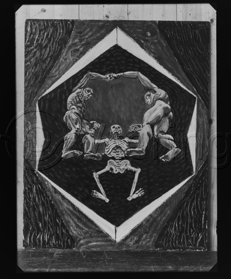 Glassplate negative / i fotoeske notert dekorasjonsarbeider