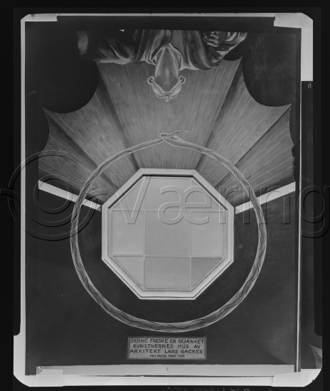 Glassplate negativ / i fotoeske notert med dekorasjons arbeider