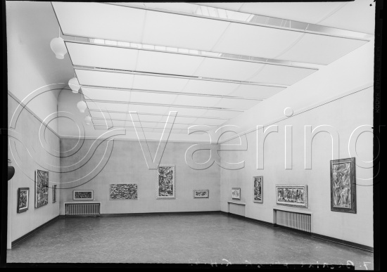 I fotoeske med tittel - Kunstnernes hus / fransk kunst