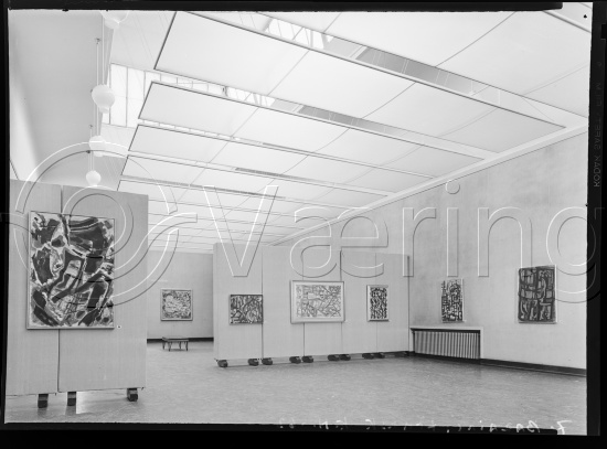 I fotoeske med tittel - Kunstnernes hus / fransk kunst