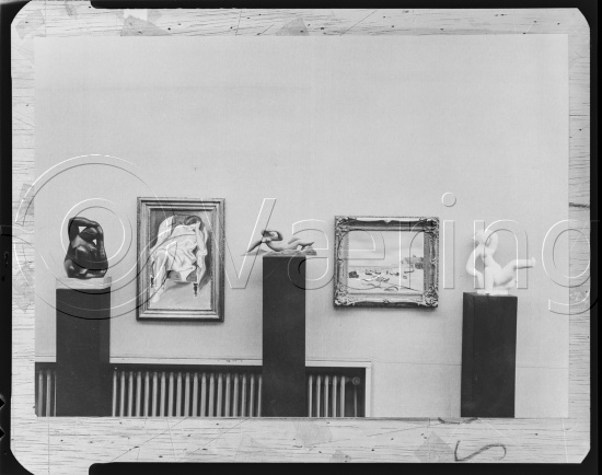 I fotoeske med tittel - Kunstnernes hus / fransk kunst