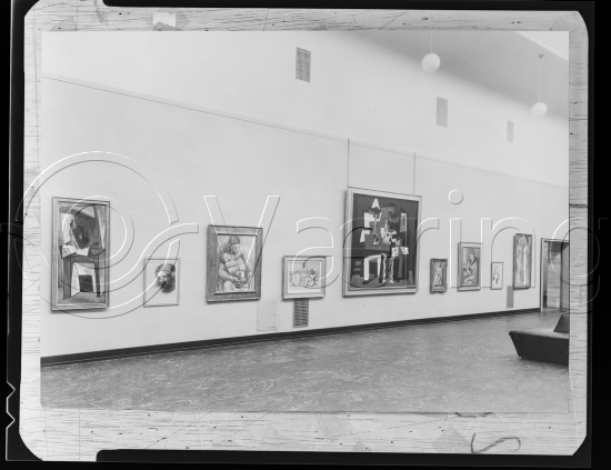 I fotoeske med tittel - Kunstnernes hus / fransk kunst