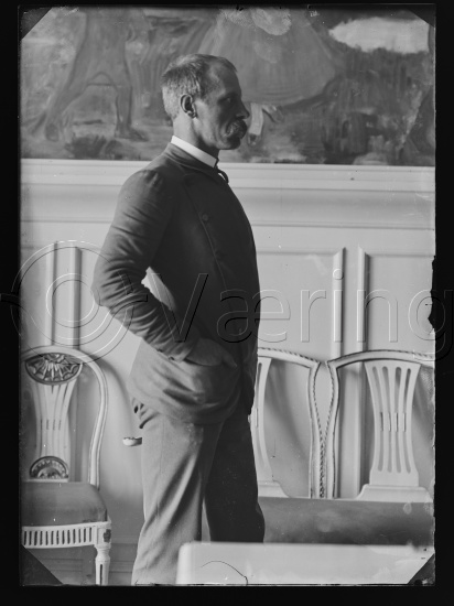 Glassplate og negativ film / Foto O. Væring