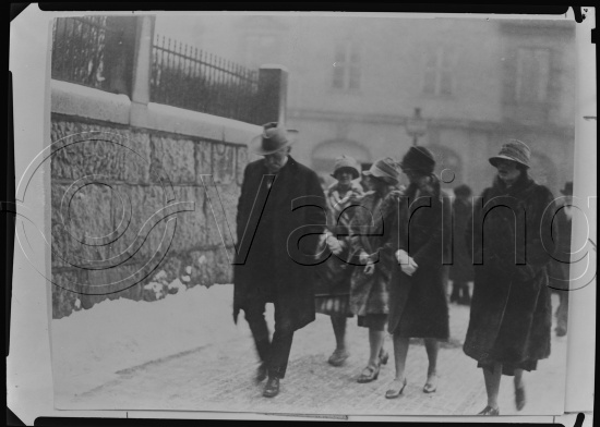 Glassplate og negativ film / Foto O. Væring