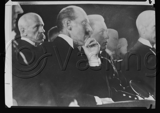 Glassplate og negativ film / Foto O. Væring