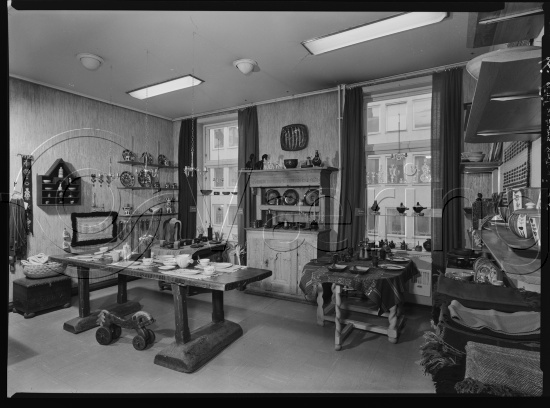 Foto med ulike utstillinger fra Kunstnerforbundet