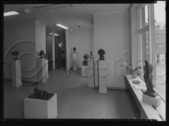 Foto med ulike utstillinger fra Kunstnerforbundet