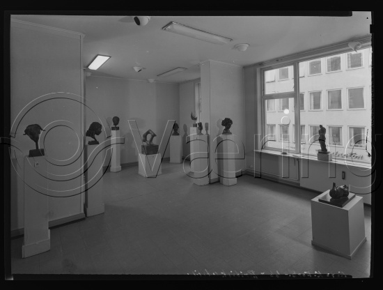 Foto med ulike utstillinger fra Kunstnerforbundet