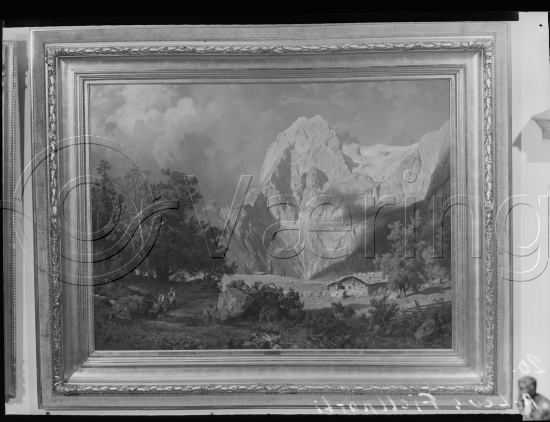 I fotoeske med tittel M. Reuch