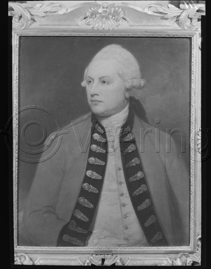 I fotoeske med tekst M. Reuch