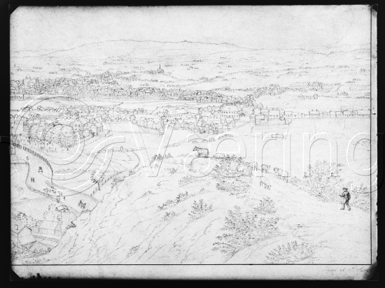 I fotoeske med Christiania motiver fra ulike kunstnere