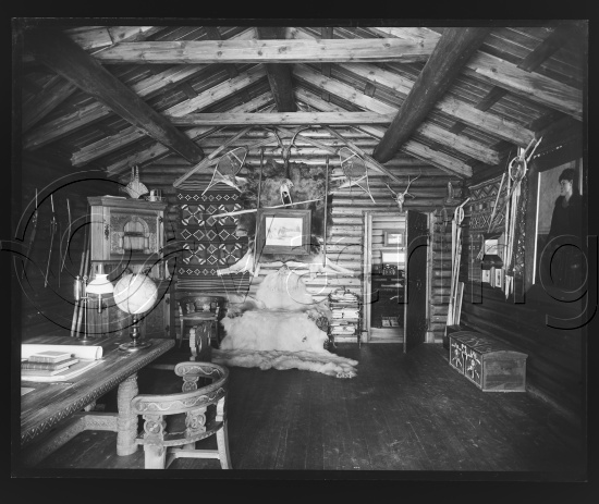 Fotoeske med interiør Nansen, Munthe