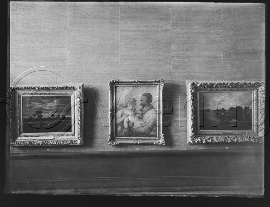 I fotoeske med tittel Fransk Kunst