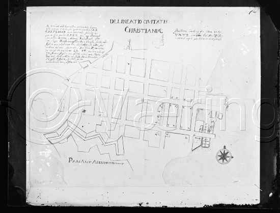 I fotoeske med tittel Akershus Festning / Ulike kunstnere