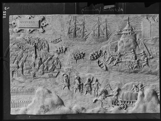 I fotoeske med tittel Akershus Festning / Ulike kunstnere