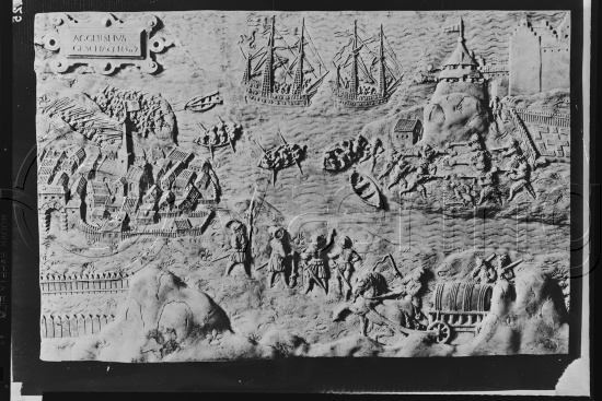 I fotoeske med tittel Akershus Festning / Ulike kunstnere