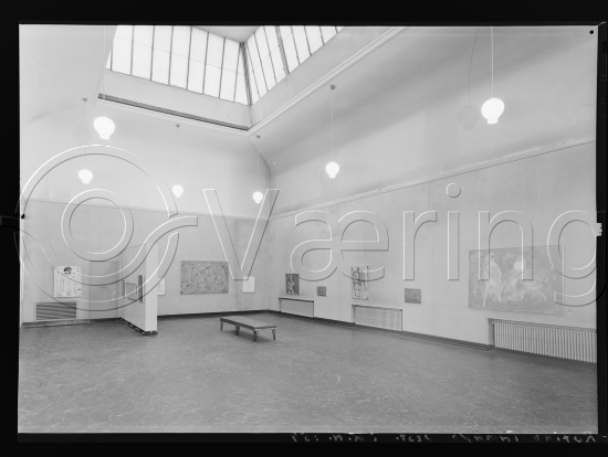 I fotoeske med tittel Fransk kunst